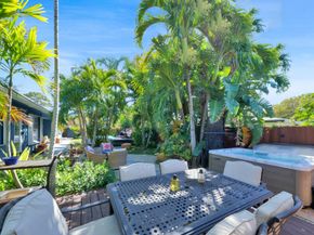925 NE 40th Street, Oakland Park FL 33334