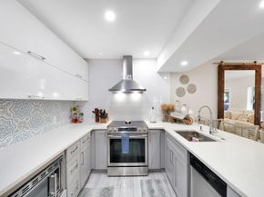 925 NE 40th Street, Oakland Park FL 33334