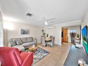 925 NE 40th Street, Oakland Park FL 33334