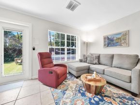 925 NE 40th Street, Oakland Park FL 33334