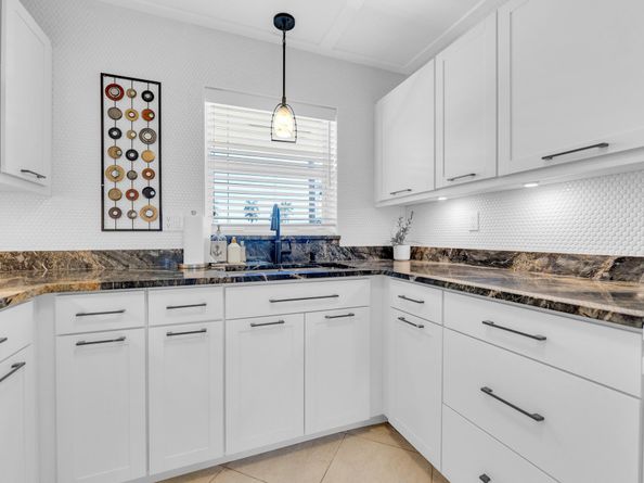 2533 Dudley Drive W E, West Palm Beach FL 33415