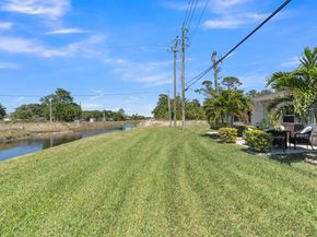 2533 Dudley Drive W E, West Palm Beach FL 33415