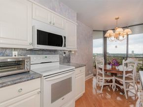 3598 Yacht Club Dr 1402, Miami FL 33180