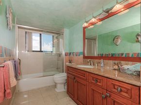 3598 Yacht Club Dr 1402, Miami FL 33180
