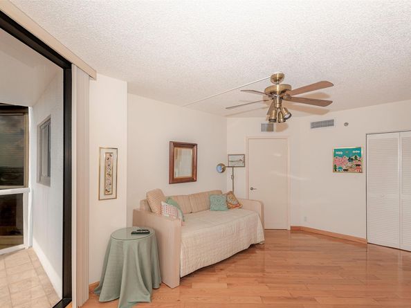 3598 Yacht Club Dr 1402, Miami FL 33180