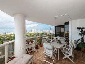 3598 Yacht Club Dr 1402, Miami FL 33180