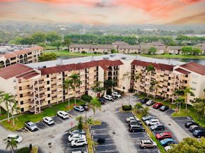3955 N Nob Hill Rd 404, Sunrise FL 33351