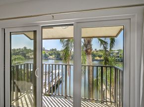 240 Captains Walk 517, Delray Beach FL 33483