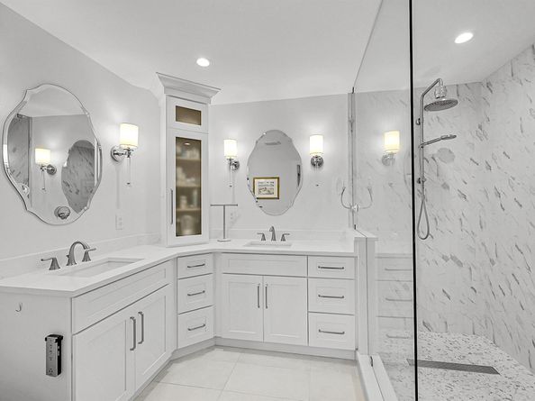 240 Captains Walk 517, Delray Beach FL 33483