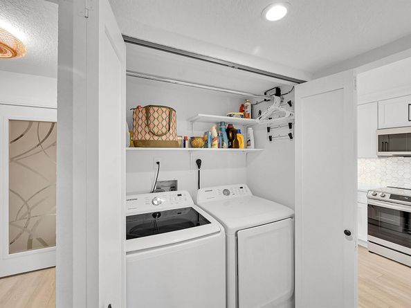 240 Captains Walk 517, Delray Beach FL 33483
