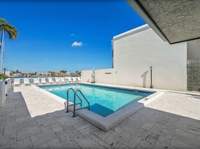 240 Captains Walk 517, Delray Beach FL 33483