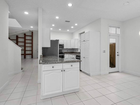 6674 NW 25th Avenue, Boca Raton FL 33496