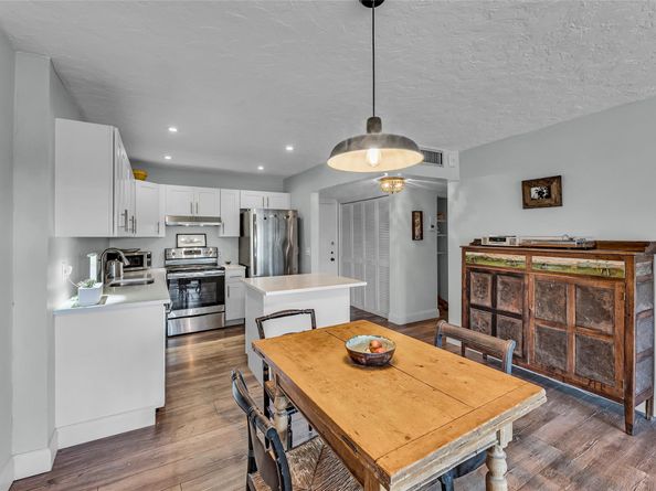 1502 S Lakeside Dr 402, Lake Worth Beach FL 33460