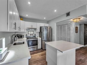 1502 S Lakeside Dr 402, Lake Worth Beach FL 33460