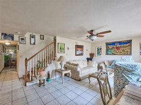 33 Spinning wheel lane 33, Tamarac FL 33319