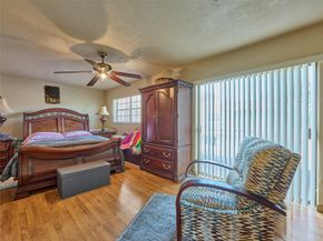 33 Spinning wheel lane 33, Tamarac FL 33319