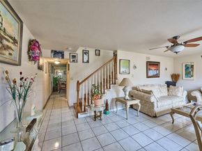 33 Spinning wheel lane 33, Tamarac FL 33319