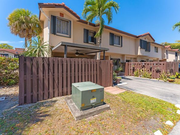 14205 SW 57th Lane 5A6, Miami FL 33183