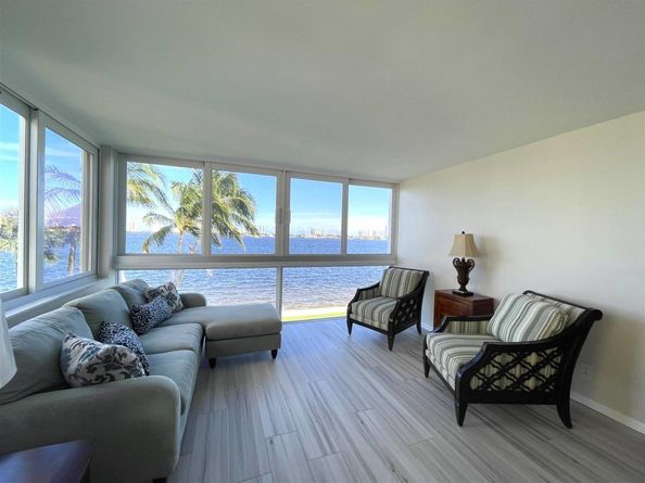 401 Lake Shore Drive 301, Lake Park FL 33403
