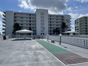 401 Lake Shore Drive 301, Lake Park FL 33403