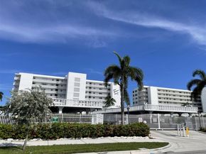401 Lake Shore Drive 301, Lake Park FL 33403