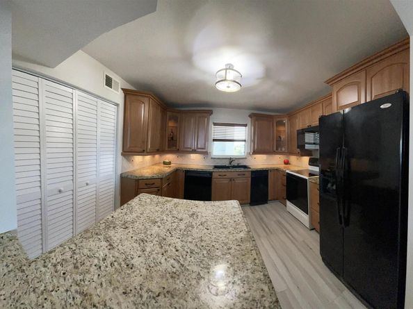 401 Lake Shore Drive 301, Lake Park FL 33403