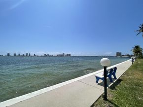 401 Lake Shore Drive 301, Lake Park FL 33403