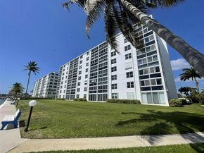 401 Lake Shore Drive 301, Lake Park FL 33403