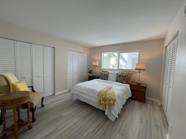 401 Lake Shore Drive 301, Lake Park FL 33403