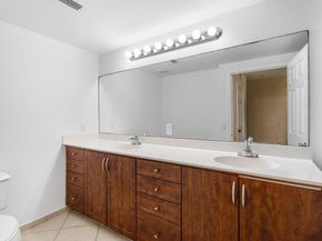 6492 Emerald Dunes Dr 208, West Palm Beach FL 33411