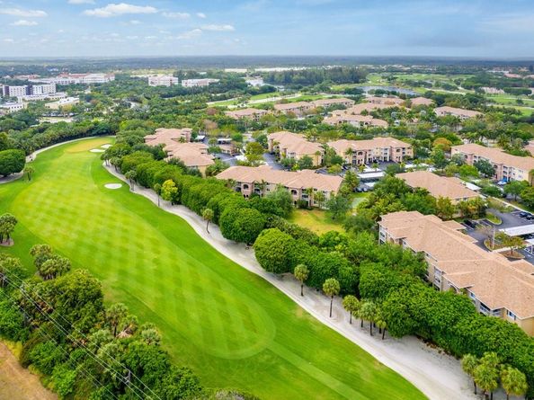 6492 Emerald Dunes Dr 208, West Palm Beach FL 33411