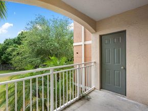 6492 Emerald Dunes Dr 208, West Palm Beach FL 33411