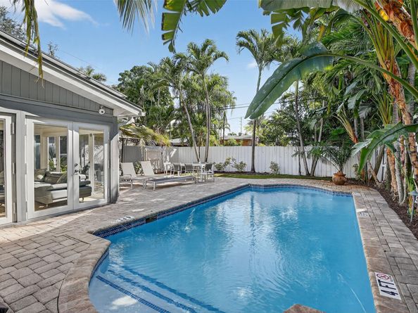 1604 NE 17th St, Fort Lauderdale FL 33305