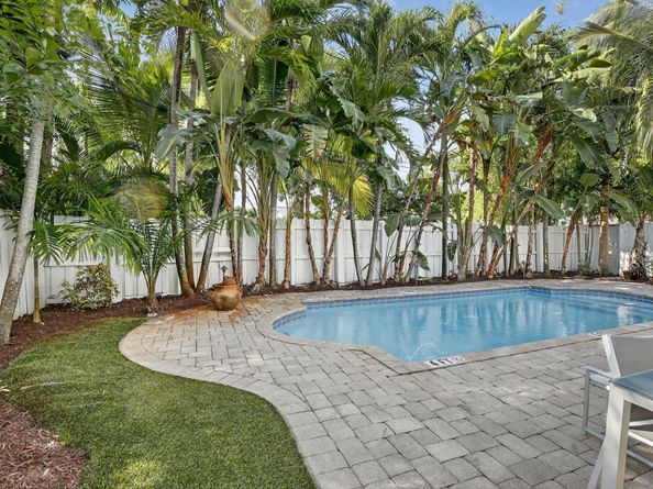1604 NE 17th St, Fort Lauderdale FL 33305