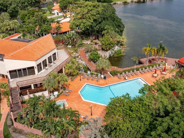 2612 Congressional Way, Deerfield Beach FL 33442