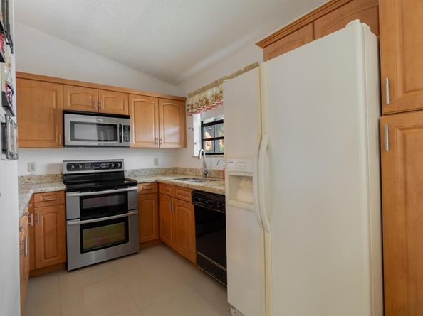 2612 Congressional Way, Deerfield Beach FL 33442