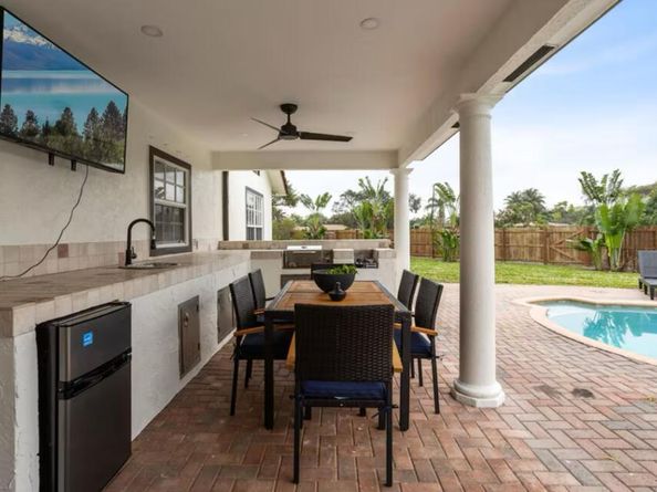 6785 Escondida Drive, Lake Clarke Shores FL 33406