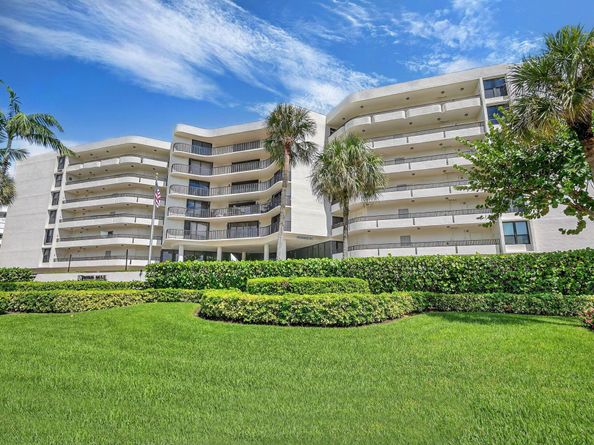 3610 S Ocean 608 Boulevard 608, South Palm Beach FL 33480