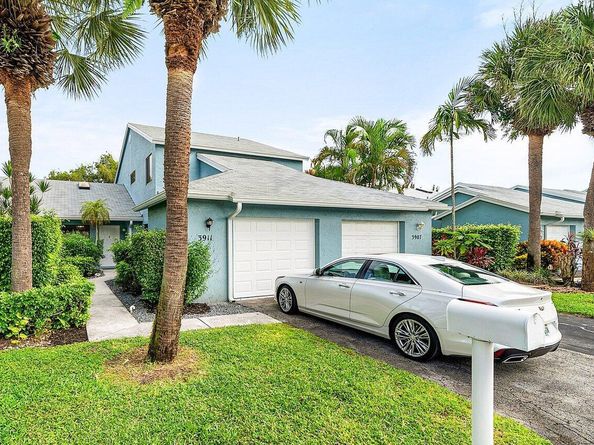 3911 Island Club Circle W, Lake Worth FL 33462