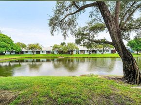 3911 Island Club Circle W, Lake Worth FL 33462