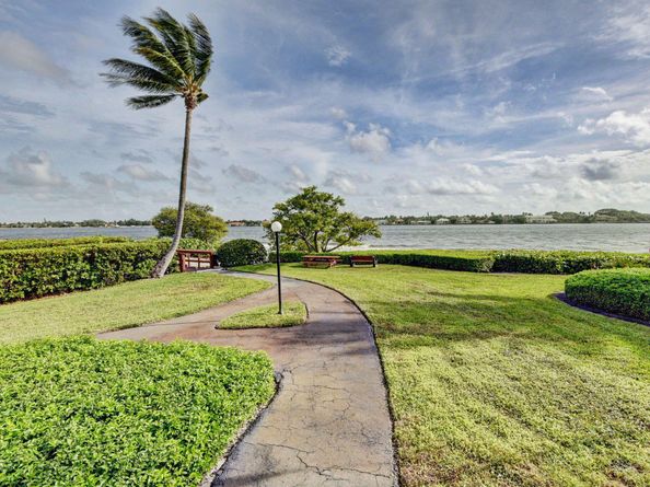 107 Half Moon Circle A3, Hypoluxo FL 33462