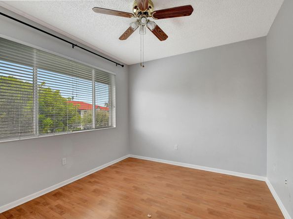107 Half Moon Circle A3, Hypoluxo FL 33462