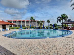 107 Half Moon Circle A3, Hypoluxo FL 33462