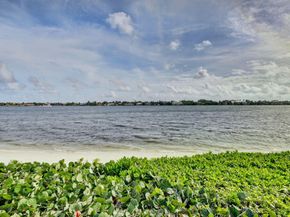 107 Half Moon Circle A3, Hypoluxo FL 33462