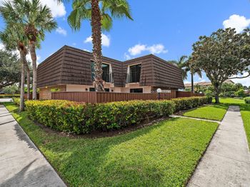 1514 15th Court