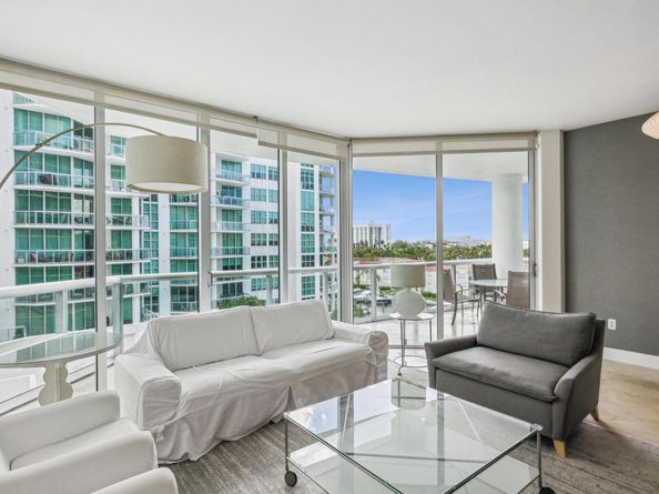 3131 NE 188th Street 2705, Aventura FL 33180