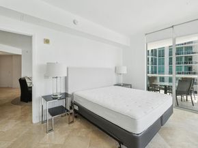 3131 NE 188th Street 2705, Aventura FL 33180