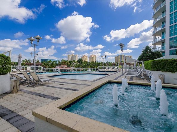 3131 NE 188th Street 2705, Aventura FL 33180