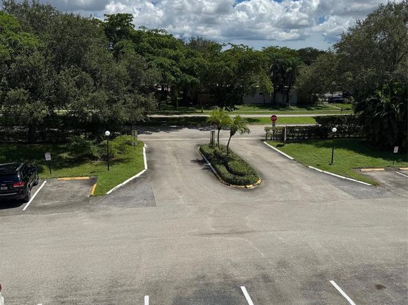 1801 NW 75th Ave 306, Plantation FL 33313