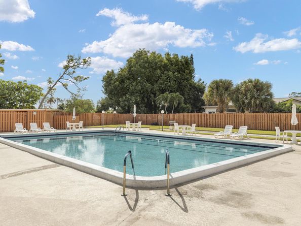4473 Pine Garden Lane, Lake Worth FL 33467